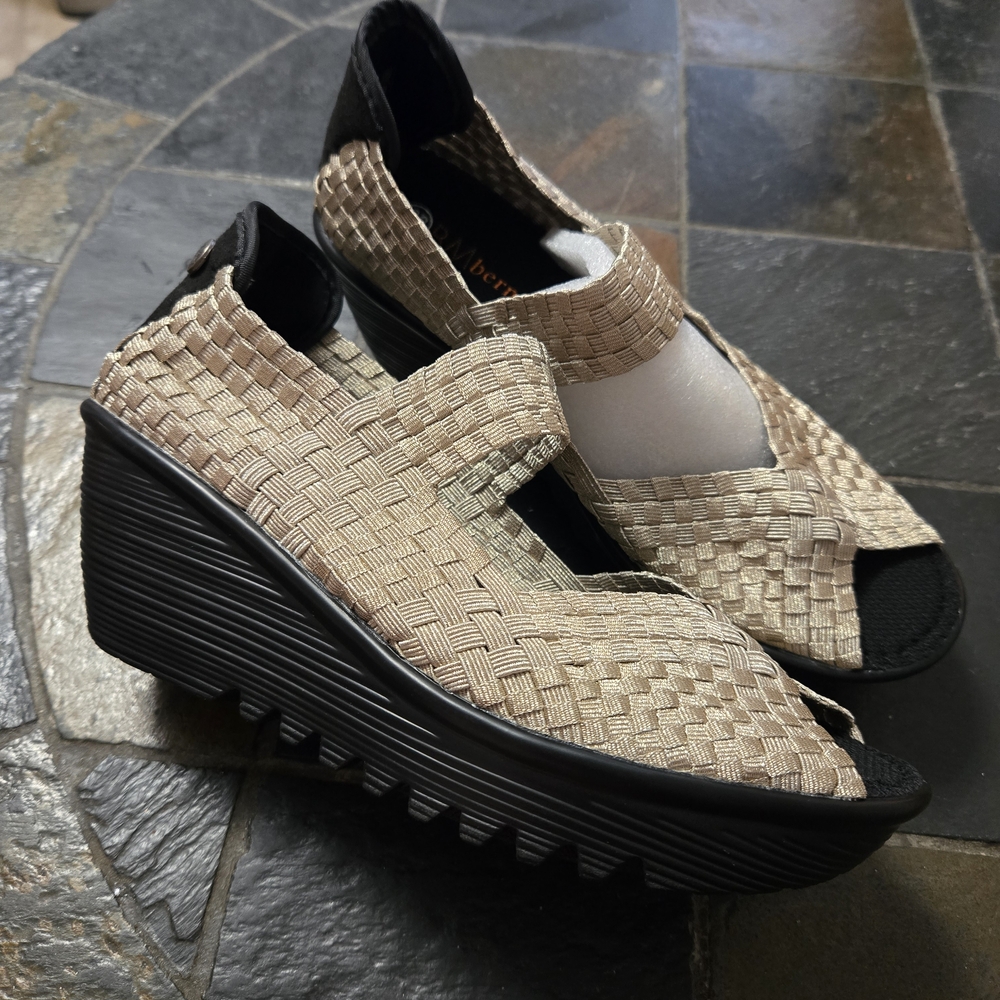 NEW Bernie Mev Woven Platform Sandals - Picture 3 of 5